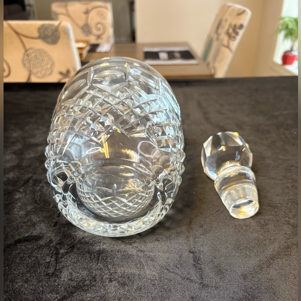 Vintage Cut Crystal Decanter - Picture 4 of 6